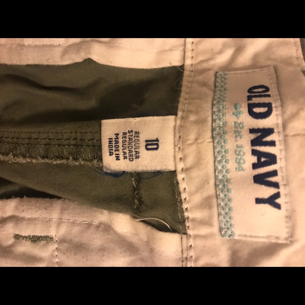 Shorts - Picture 3 of 3